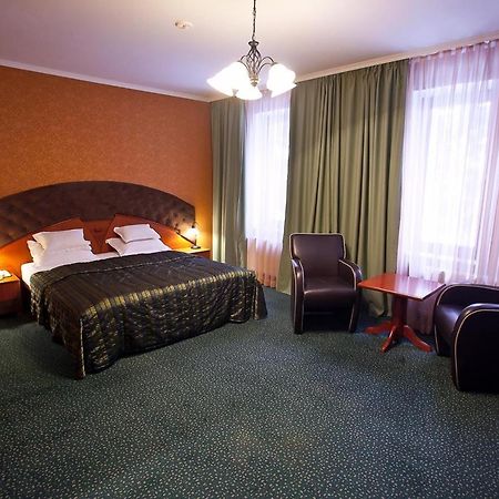 צ'יסינאו Luna Hotel מראה חיצוני תמונה