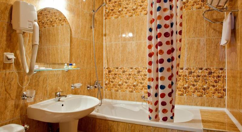 צ'יסינאו Luna Hotel מראה חיצוני תמונה