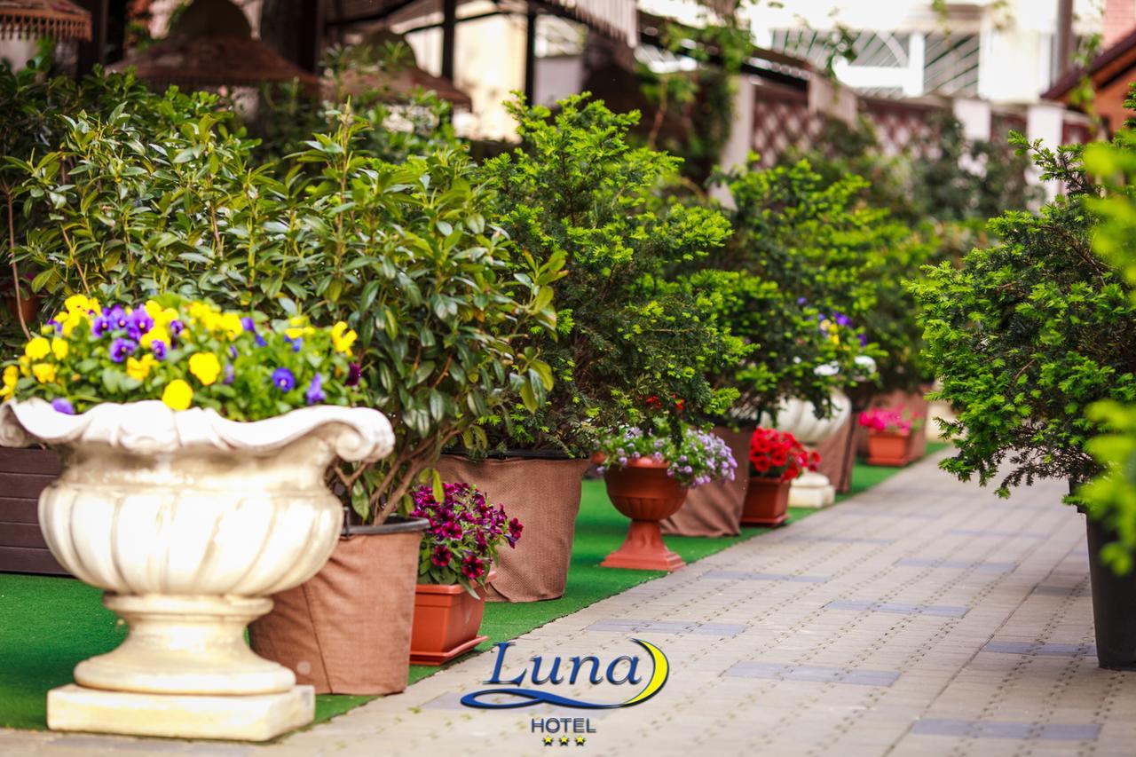 צ'יסינאו Luna Hotel מראה חיצוני תמונה
